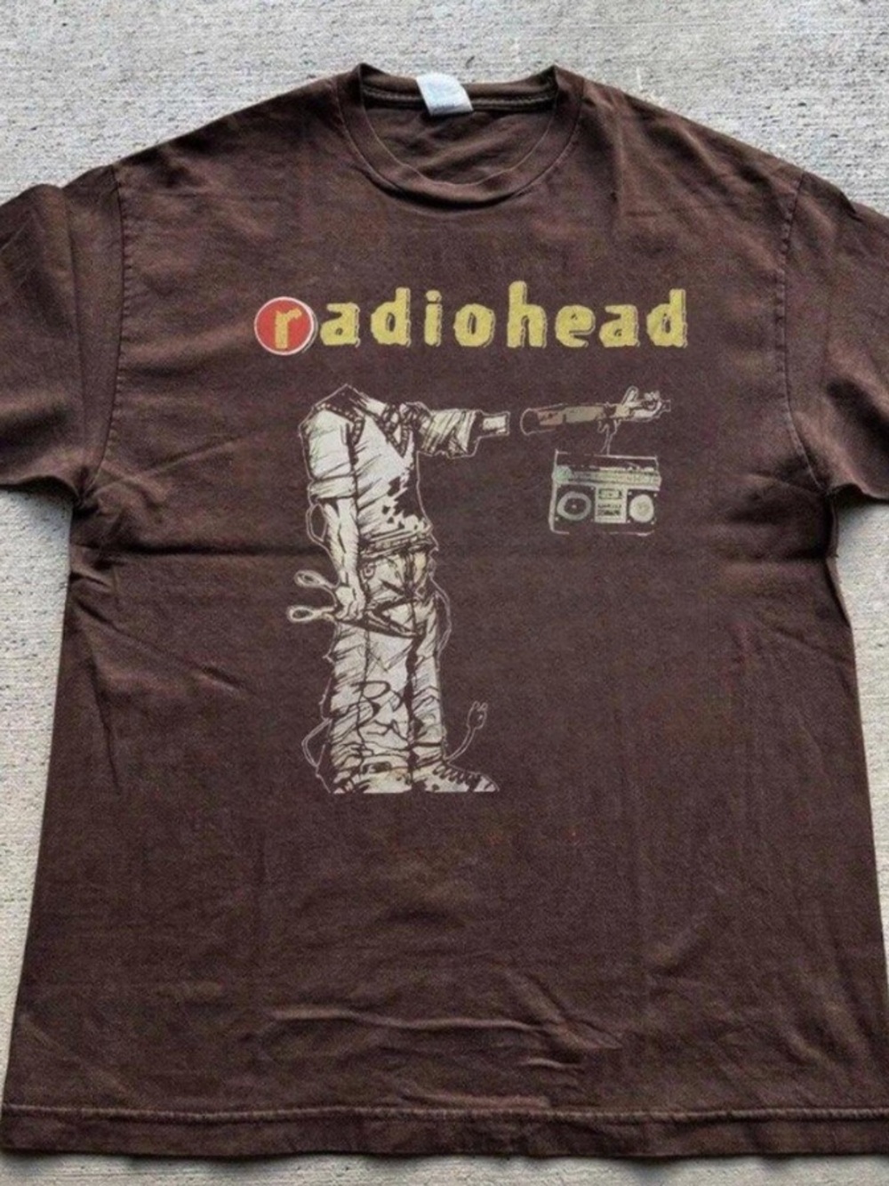 Gildan Dark chocolate Radiohead Graphic Tee, Music fan shirt